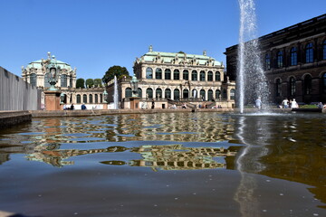 Springbrunnen im Zwingerhof in Dresden