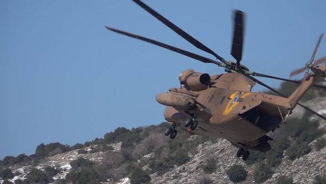
Idf Military CH-53 Sea Stallion Crash landing
Israeli force in Action, Israel,golan Heights,February,16,2022, Slow motion shot
