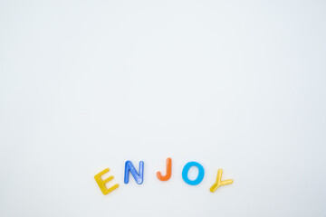 ENJOYの文字とコピースペース