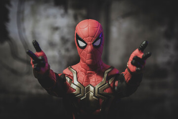 Obraz premium NEW YORK USA, SEPT 5 2022: Marvel comics superhero Spiderman in action - Hasbro action figure