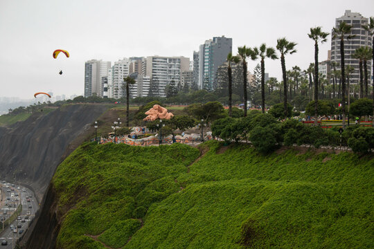 Malecon in the city of Lima, in its gray winter days, overlooking the road, the sea and the park of love. 