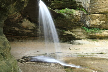Naklejka premium Falls at Starved Rock State Park