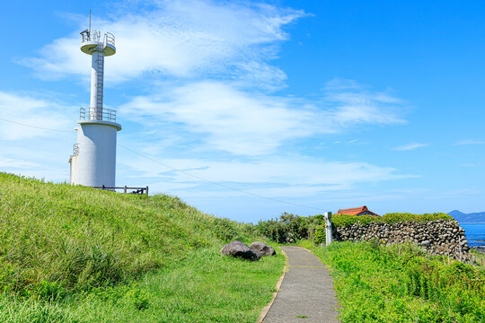 夏の波戸岬　波戸岬灯台と波戸岬神社　佐賀県唐津市　Cape Hato in summer. Saga Prefecture Karatsu city.