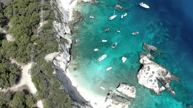 Off the coast of the Gargano Peninsula in the Adriatic Sea, the Tremiti archipelago is made up of 5 islets and is a tiny slice of paradise.