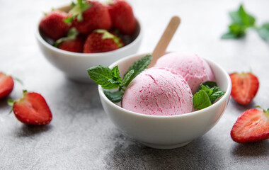 Homemade strawberry  ice cream with fresh strawberries