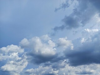 The sky is clear as the rainy season approaches. The clouds began to
gather together to turn into rain