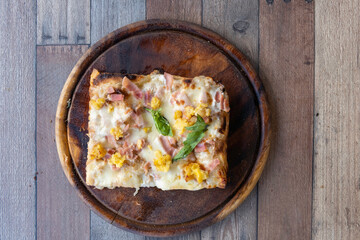 Pizza in teglia