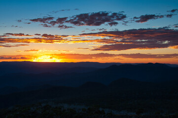 Fototapeta premium Sunrise from Mt. Cobbler, Alpine National Park, Australia