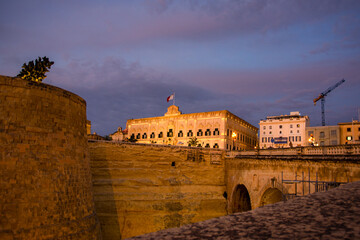Fototapeta na wymiar Old city of Valletta in Malta by night