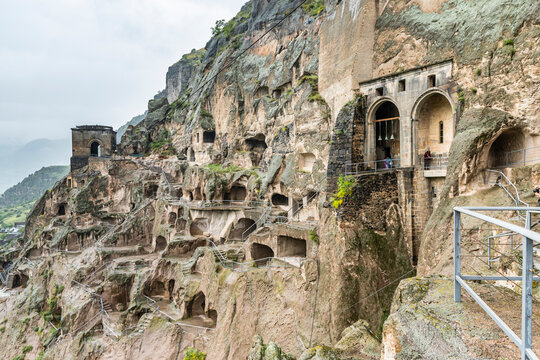 Vardzia Cavetown