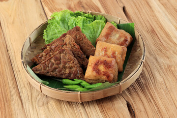 Tahu Tempe Bacem. Tofu and Tempeh with Sweet Spices.