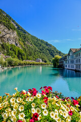 Unterseen, Aare, Fluss, Brücke, Uferweg, Altstadt, Altstadthäuser, Gassen, Interlaken, Obere...