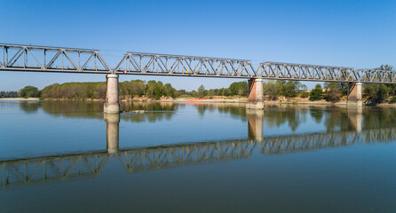 ponte ferroviario fiume po borgoforte