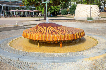 Obraz premium Hot springs and the Kochbrunnen - cooking fountain - in spa town Wiesbaden