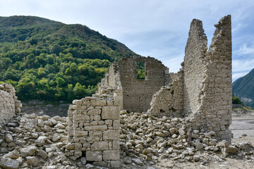 Movada, Dorf, Ruine, Siedlung, Haus, Stein, Steinhaus, verlassen, ausgesiedelt, Atlantis, Borgo di...