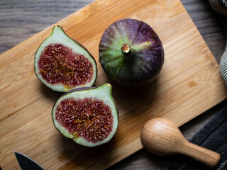fresh figs on wooden background