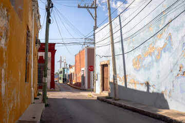 Fototapeta na wymiar calle de Campeche colonia antigua