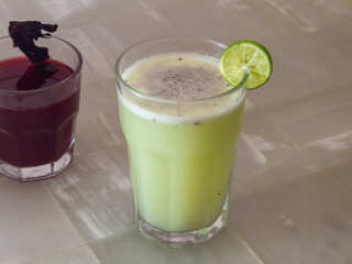 smoothie with kiwi