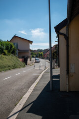 Photo d'une rue du village de Méziré 