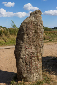 Runenstein mit Runeninschriften in Haithabu