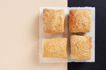 Puff pastry stuffed with jam