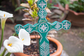 Cruz Católica en Jardín de casa Colonial en San Cristobal de las Casas, Chiapas