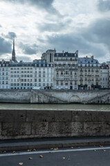 H&ocirc;tel de Ville and cityscape of paris france