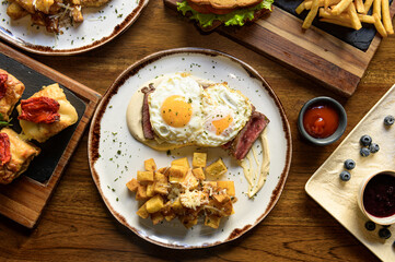 Eggs with potatoes