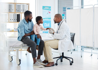 Obraz premium Black doctor, medicine and medical worker consulting with baby, father and child patient for covid, allergies or hospital. Nurse, trust and support African family wellness healthcare for health help