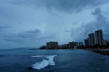 Fototapeta premium Waikiki beach at night in Honolulu Oahu Hawaii