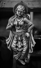Fototapeta premium Statue of a woman in Indian clothing