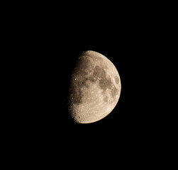 Luna de noche con una cara oculta. Moon at night with a hidden face.