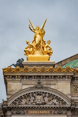 Fototapeta na wymiar Music on top of Opera Garnier in paris opera house