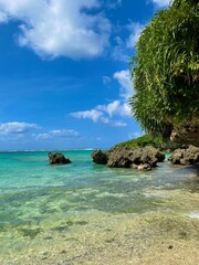 沖縄の青い空と海
