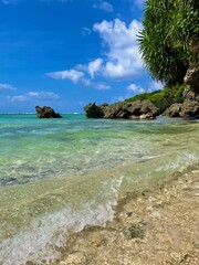 沖縄の青い空と海