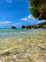 沖縄の青い空と海