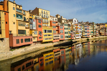 Fototapeta na wymiar Colorful houses of the city of Girona in Catalonia, Spain. Near the river.