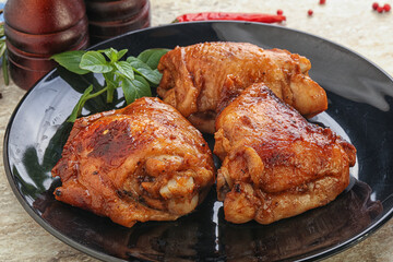 Roasted chicken leg with spicy sauce