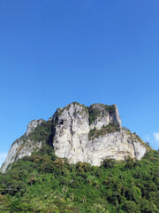 Fototapeta na wymiar the rock in the mountains