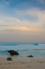 沖縄県宮古島　秋のビーチ