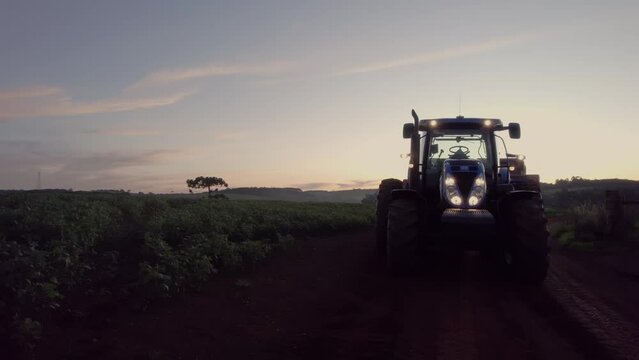 Trator maquinas agr&iacute;colas fazenda