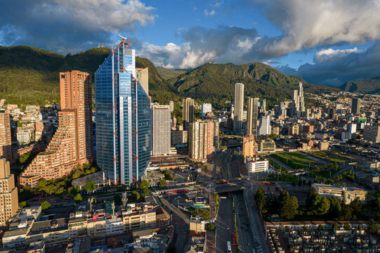 Paisaje urbano de la ciudad de Bogot&aacute;, Colombia, ubicada en sur am&eacute;rica.