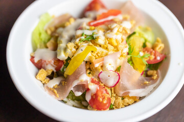 生ハムシーザーサラダ