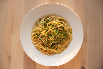Spaghetti alle vongole, White wine clam sauce