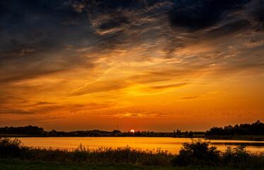 Fototapeta Jezioro w Manieczkach - zachód słońca obraz