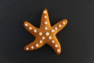 Starfish shape gingerbread cookie