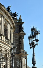 Fototapeta na wymiar Semperoper in der Altstadt von Dresden