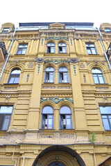 Fototapeta na wymiar Historical building in Podol district in Kyiv, Ukraine
