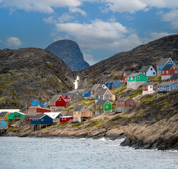 The colorful settlement of Kangaamiut, formerly known as Gammel Sukkertoppen in central-western Greenland. © Luis