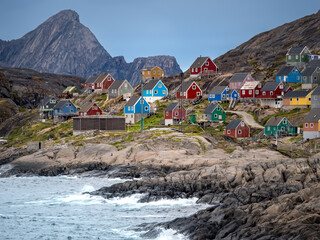 The colorful settlement of Kangaamiut, formerly known as Gammel Sukkertoppen in central-western Greenland. © Luis